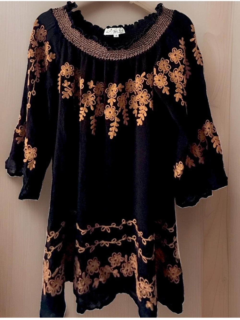 Angel Heart Boutique Women’s Peasant Tunic Black w/Brown Embroidered Detail 1X